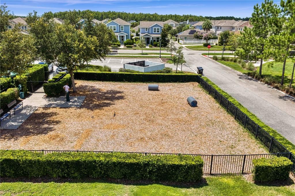 For Sale: $700,000 (4 beds, 3 baths, 2560 Square Feet)