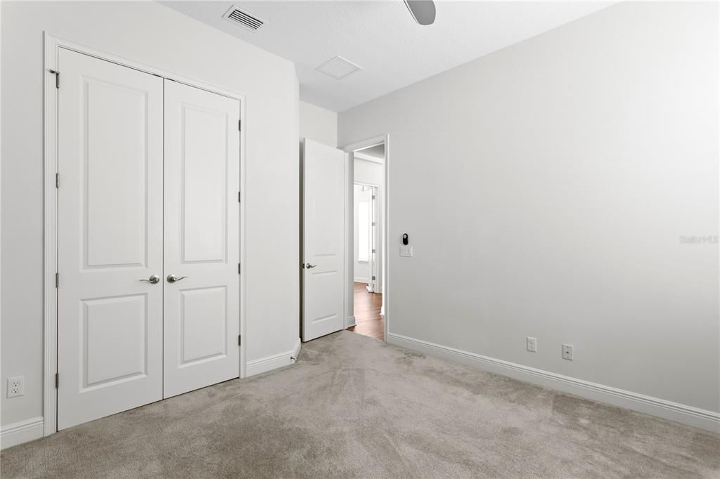 For Sale: $700,000 (4 beds, 3 baths, 2560 Square Feet)