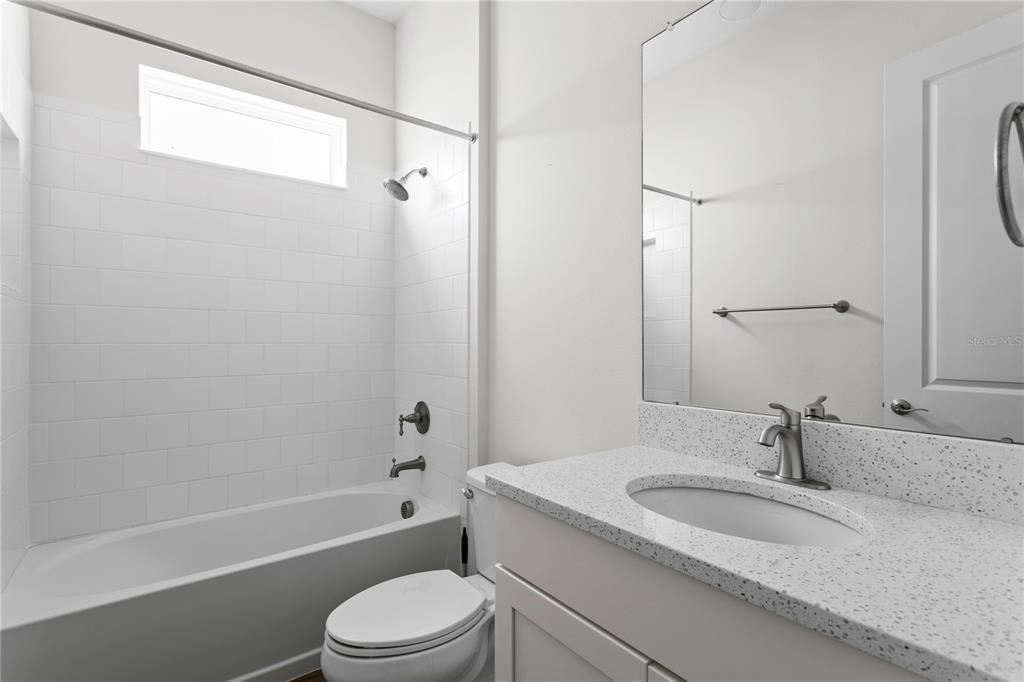 For Sale: $700,000 (4 beds, 3 baths, 2560 Square Feet)
