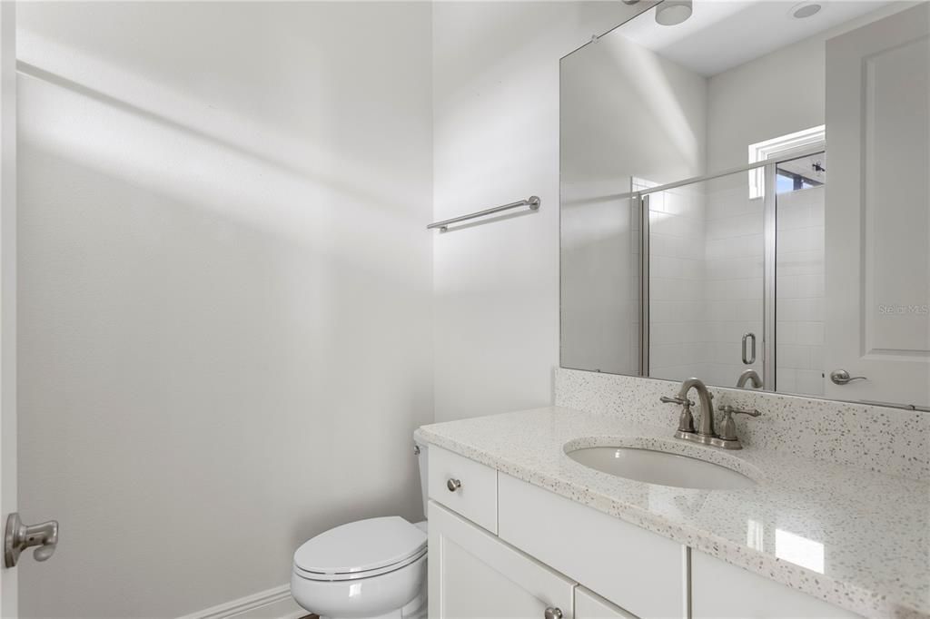 For Sale: $700,000 (4 beds, 3 baths, 2560 Square Feet)