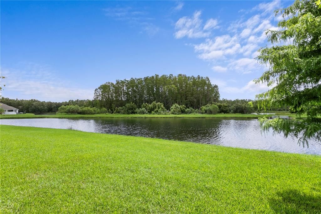 For Sale: $700,000 (4 beds, 3 baths, 2560 Square Feet)