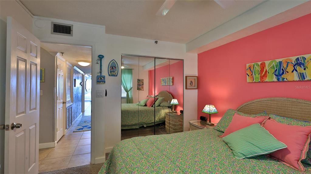 For Sale: $750,000 (3 beds, 2 baths, 1565 Square Feet)