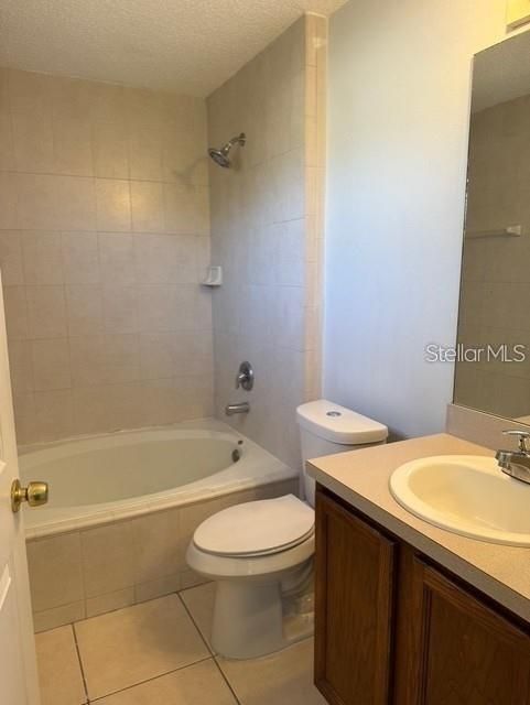For Rent: $1,900 (3 beds, 2 baths, 4488 Square Feet)