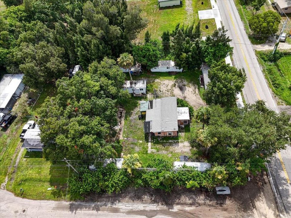 For Sale: $299,000 (8 beds, 4 baths, 1762 Square Feet)