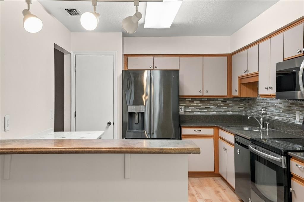 En Venta: $290,000 (3 camas, 2 baños, 1451 Pies cuadrados)