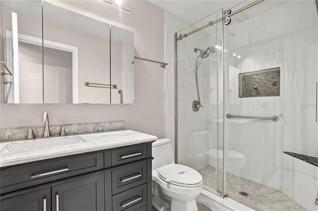 En Venta: $290,000 (3 camas, 2 baños, 1451 Pies cuadrados)