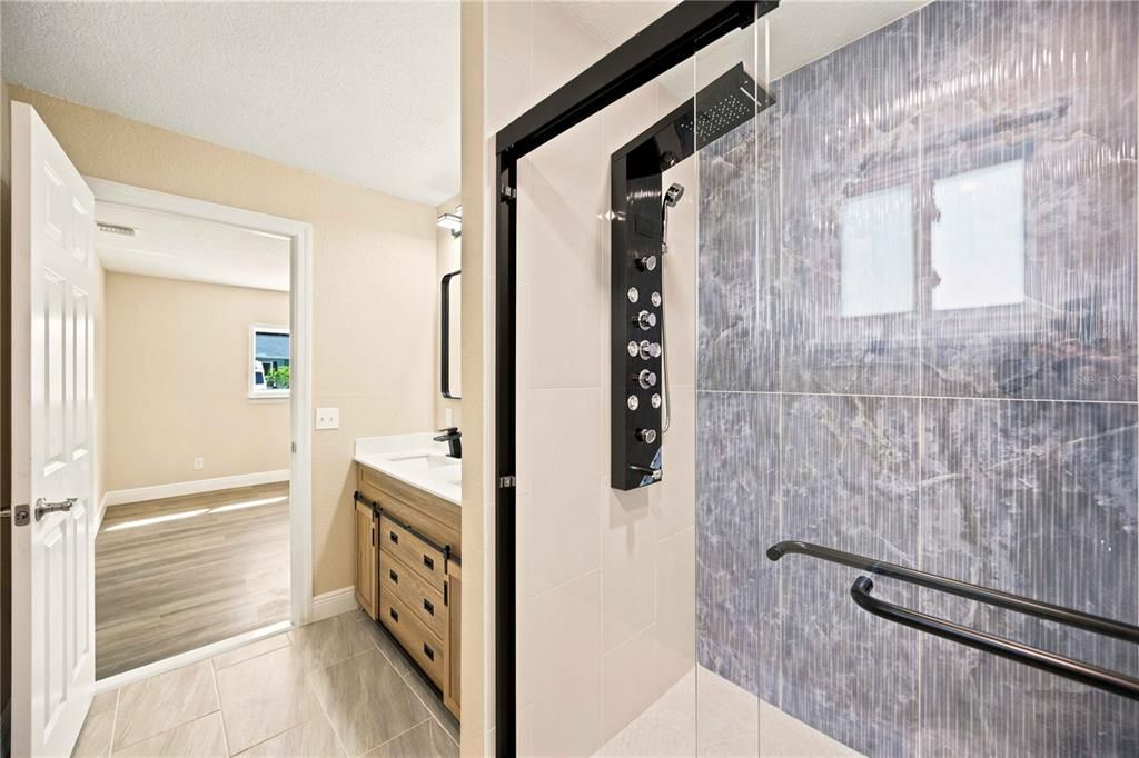 For Sale: $319,000 (3 beds, 2 baths, 1272 Square Feet)