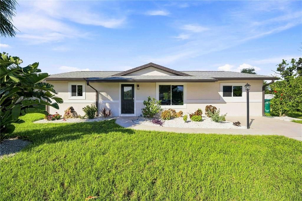 For Sale: $319,000 (3 beds, 2 baths, 1272 Square Feet)