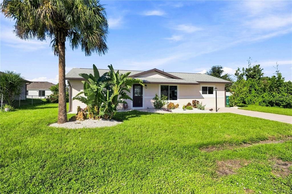 For Sale: $319,000 (3 beds, 2 baths, 1272 Square Feet)