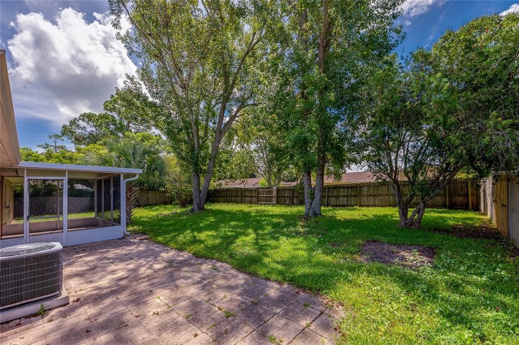 For Sale: $300,000 (3 beds, 2 baths, 1455 Square Feet)