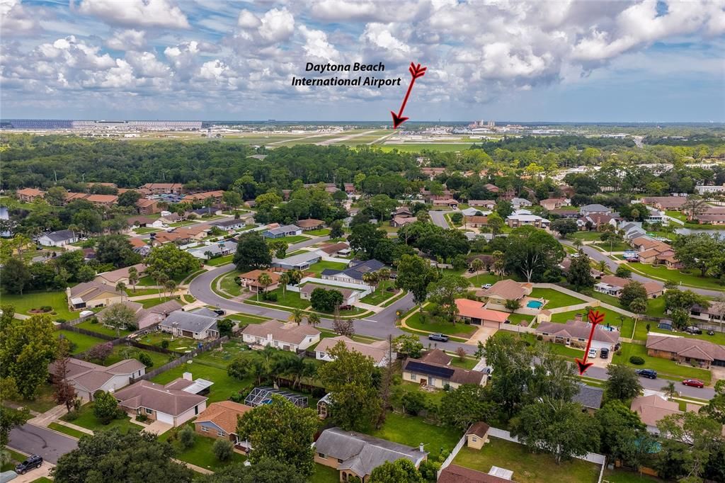 For Sale: $300,000 (3 beds, 2 baths, 1455 Square Feet)