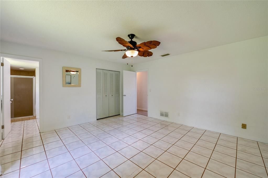 For Sale: $300,000 (3 beds, 2 baths, 1455 Square Feet)