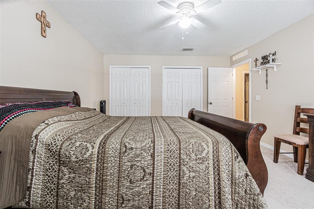 For Rent: $2,800 (4 beds, 2 baths, 2789 Square Feet)