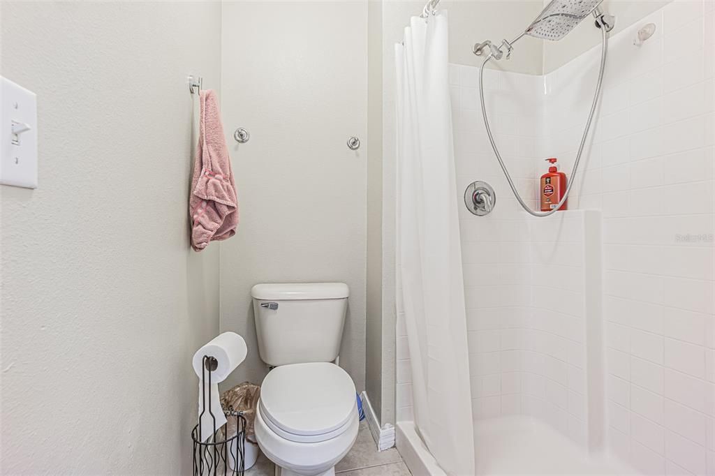 For Rent: $2,800 (4 beds, 2 baths, 2789 Square Feet)