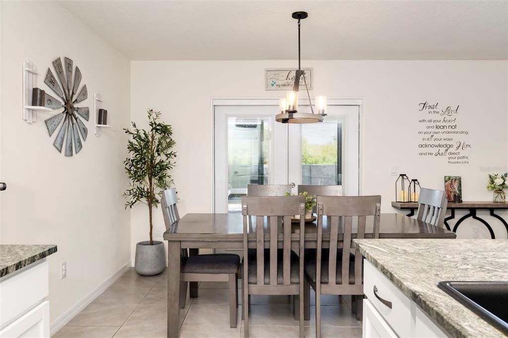 For Sale: $625,000 (5 beds, 3 baths, 2601 Square Feet)