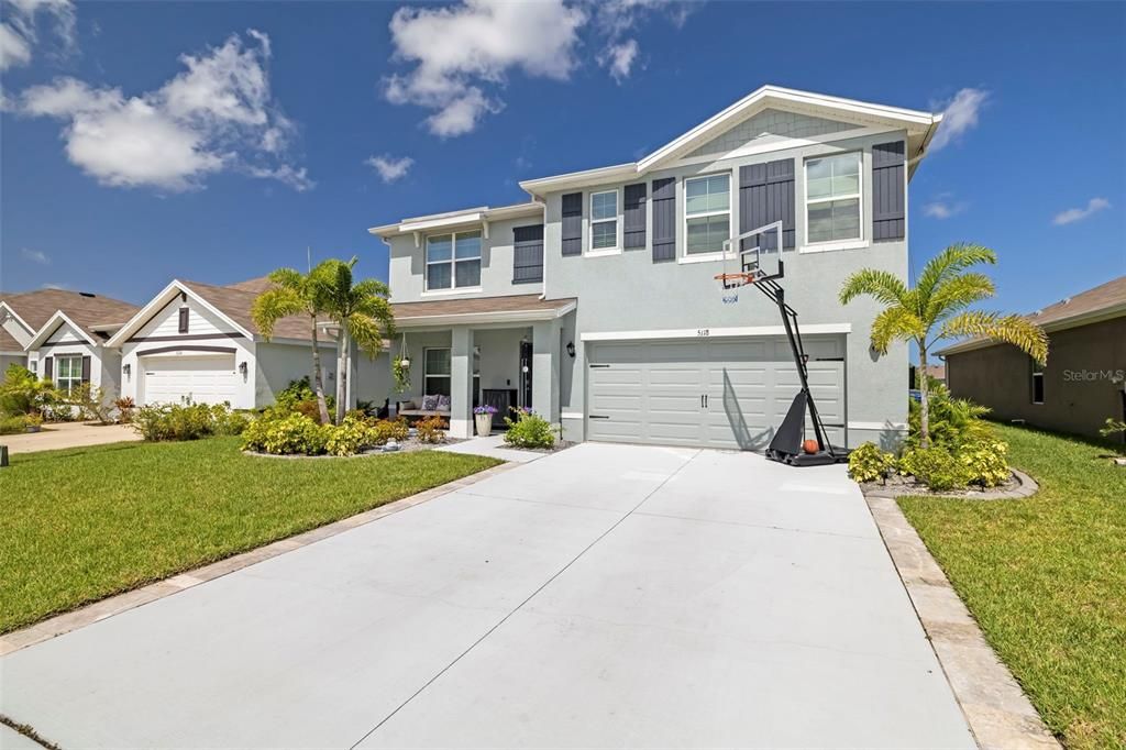 For Sale: $625,000 (5 beds, 3 baths, 2601 Square Feet)