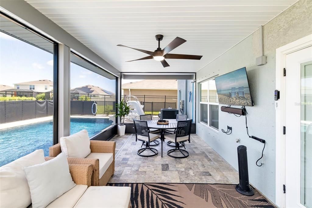 For Sale: $625,000 (5 beds, 3 baths, 2601 Square Feet)