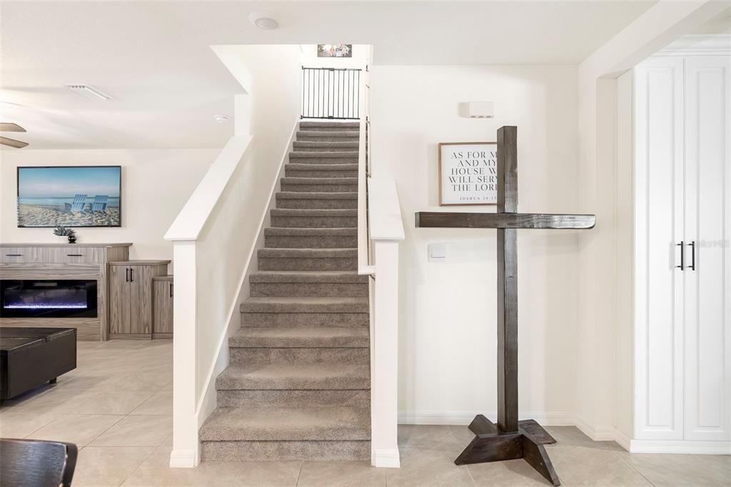 For Sale: $625,000 (5 beds, 3 baths, 2601 Square Feet)
