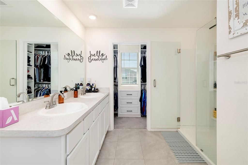 For Sale: $625,000 (5 beds, 3 baths, 2601 Square Feet)