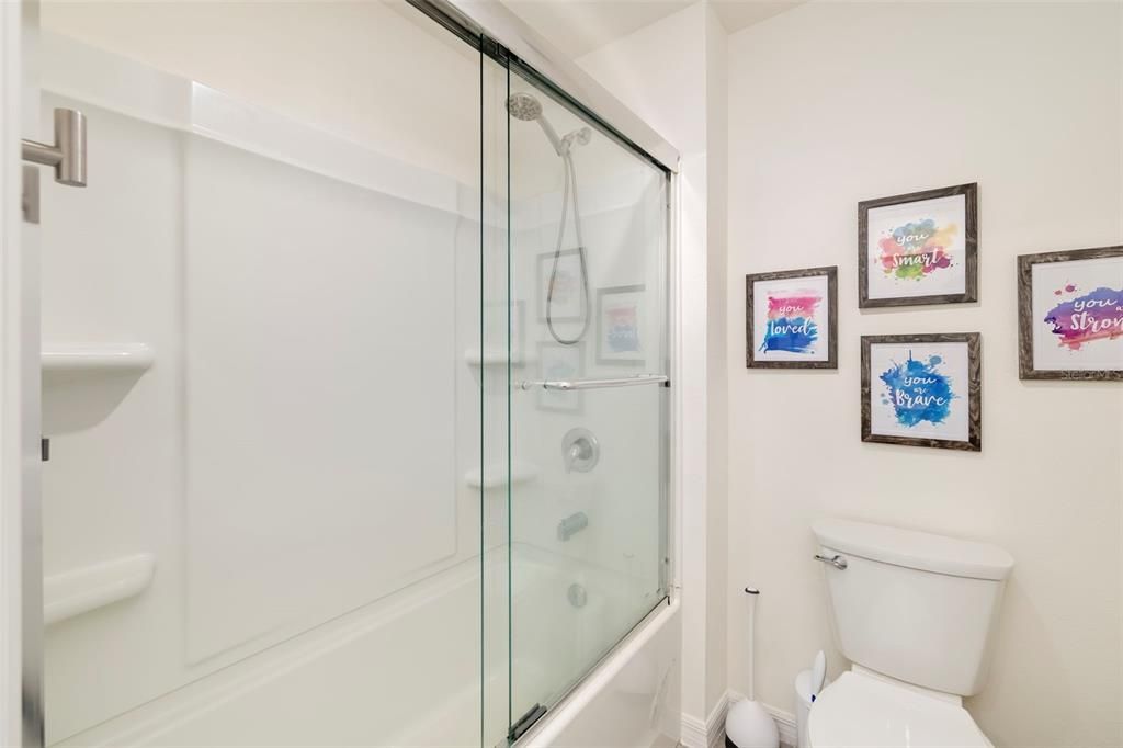 For Sale: $625,000 (5 beds, 3 baths, 2601 Square Feet)