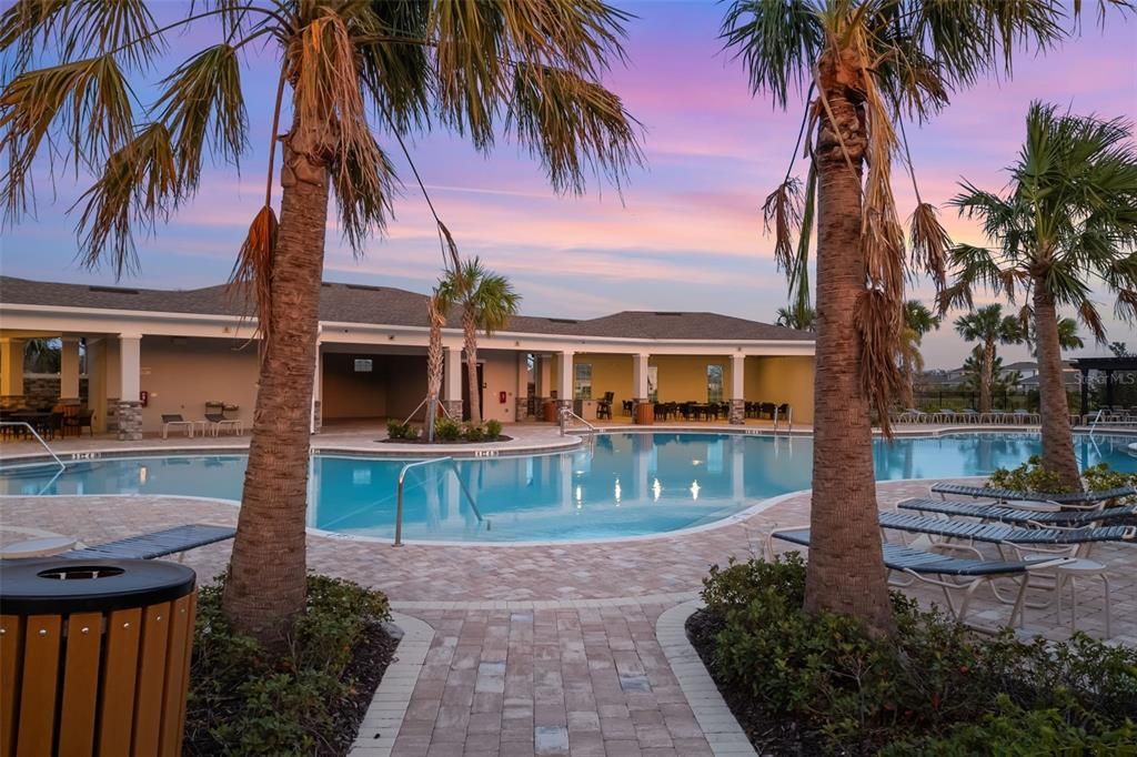 For Sale: $625,000 (5 beds, 3 baths, 2601 Square Feet)
