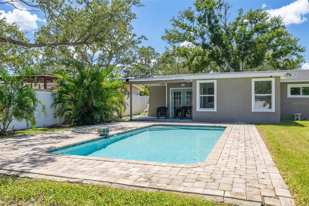 En Venta: $400,000 (3 camas, 2 baños, 1164 Pies cuadrados)