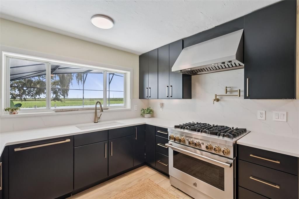 En Venta: $1,099,000 (3 camas, 3 baños, 2257 Pies cuadrados)