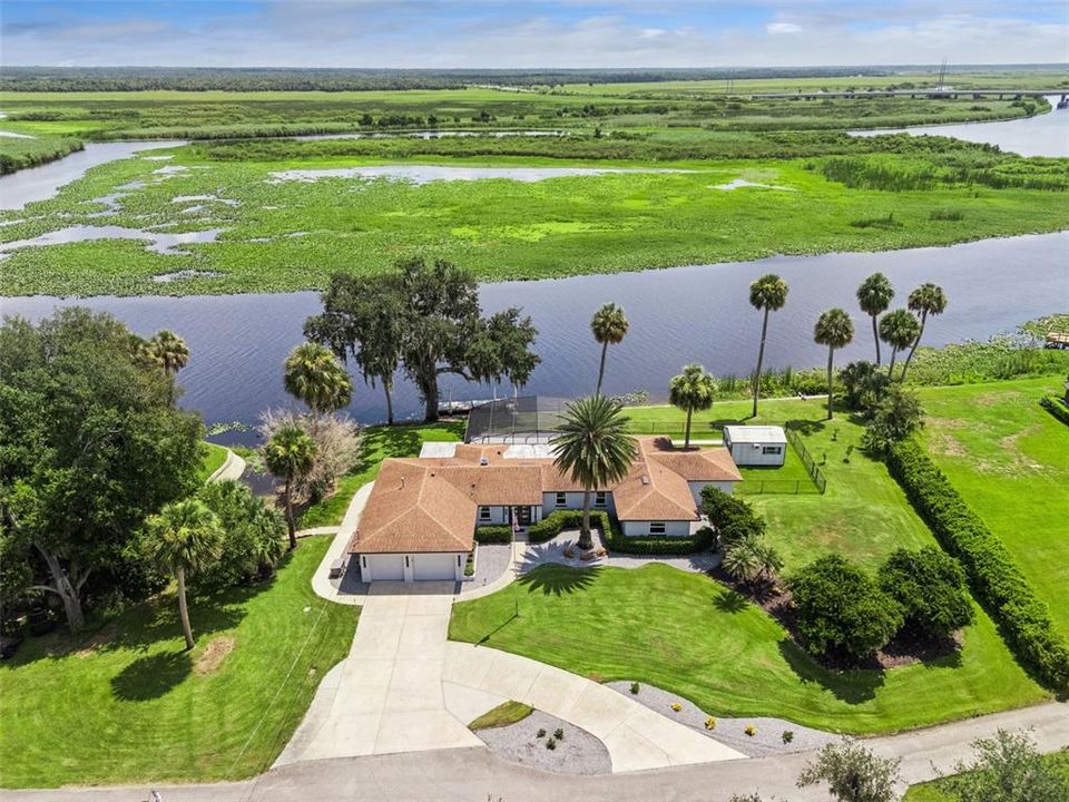 En Venta: $1,099,000 (3 camas, 3 baños, 2257 Pies cuadrados)
