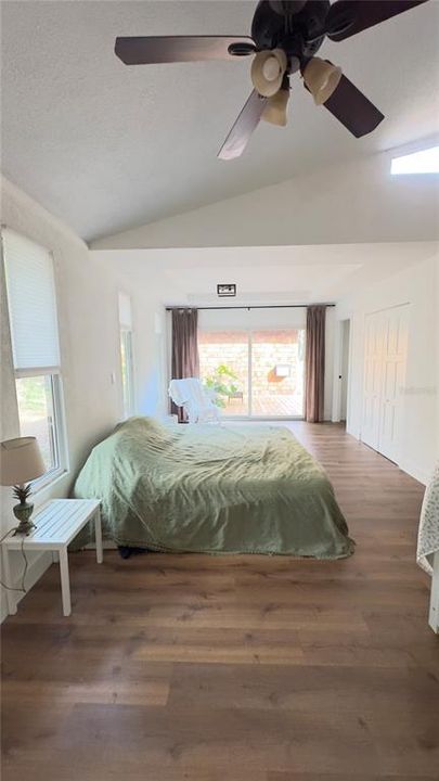 For Sale: $419,000 (3 beds, 3 baths, 2081 Square Feet)