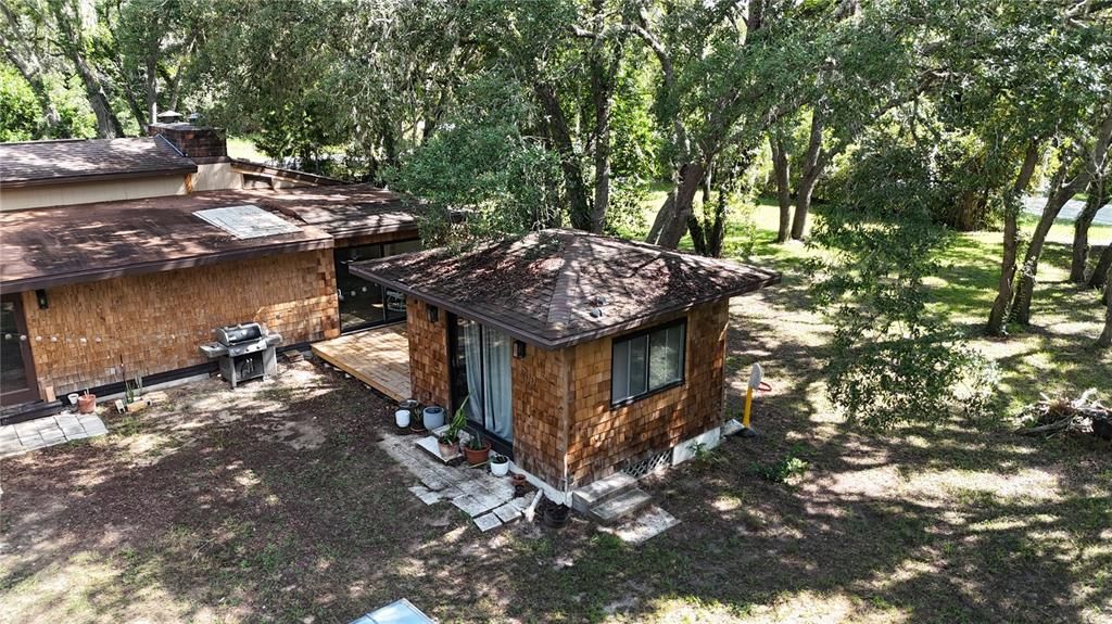 For Sale: $419,000 (3 beds, 3 baths, 2081 Square Feet)
