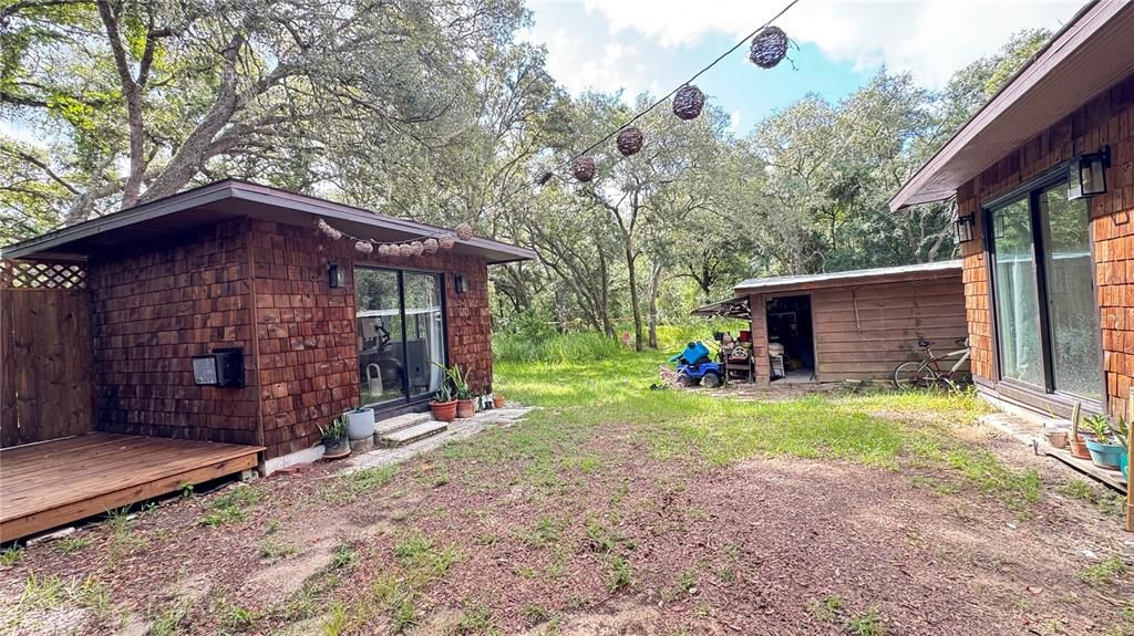 For Sale: $419,000 (3 beds, 3 baths, 2081 Square Feet)