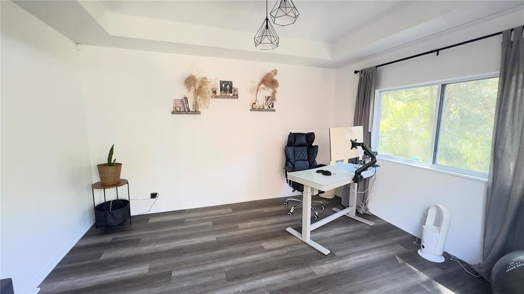 For Sale: $419,000 (3 beds, 3 baths, 2081 Square Feet)
