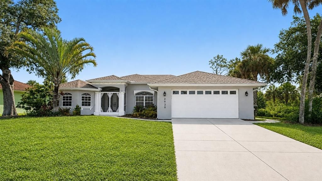 Active With Contract: $324,000 (3 beds, 2 baths, 1930 Square Feet)