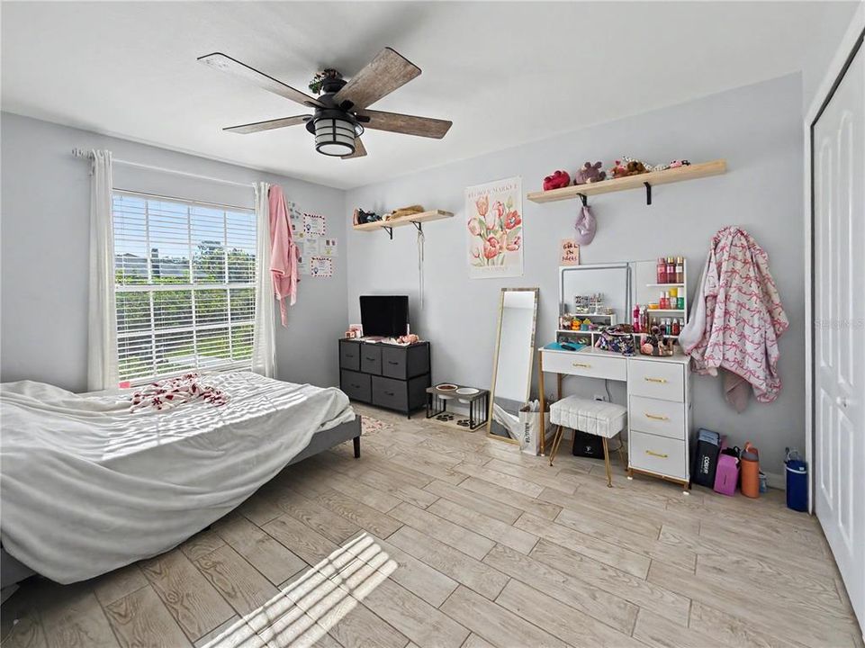 Active With Contract: $324,000 (3 beds, 2 baths, 1930 Square Feet)