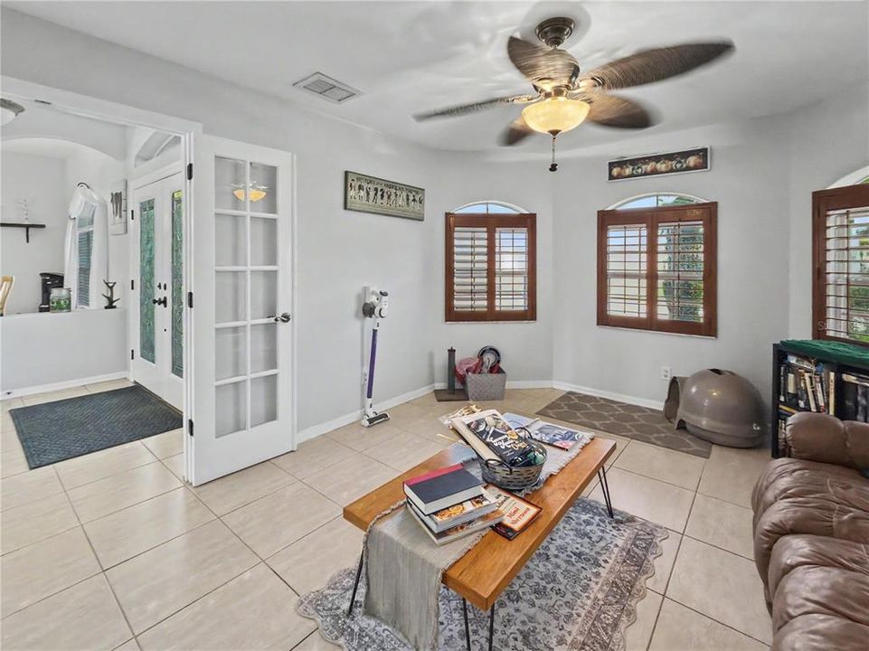 Active With Contract: $324,000 (3 beds, 2 baths, 1930 Square Feet)