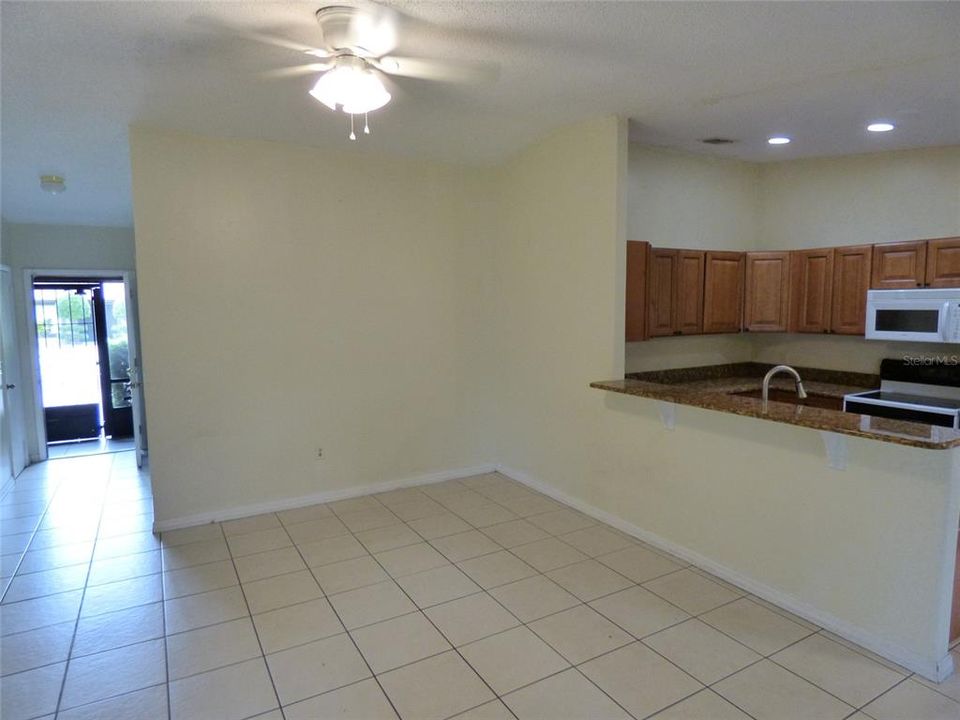 For Rent: $1,980 (3 beds, 2 baths, 1225 Square Feet)
