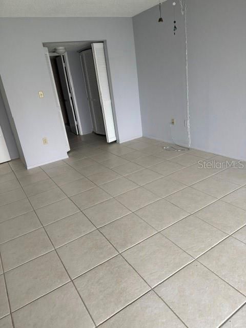 For Rent: $1,400 (2 beds, 2 baths, 1050 Square Feet)