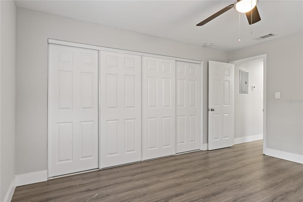 For Rent: $2,295 (2 beds, 1 baths, 1000 Square Feet)