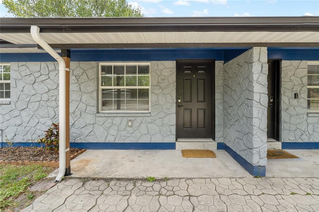 For Rent: $2,295 (2 beds, 1 baths, 1000 Square Feet)