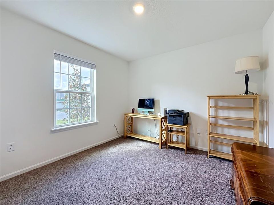 For Sale: $288,000 (3 beds, 2 baths, 1286 Square Feet)
