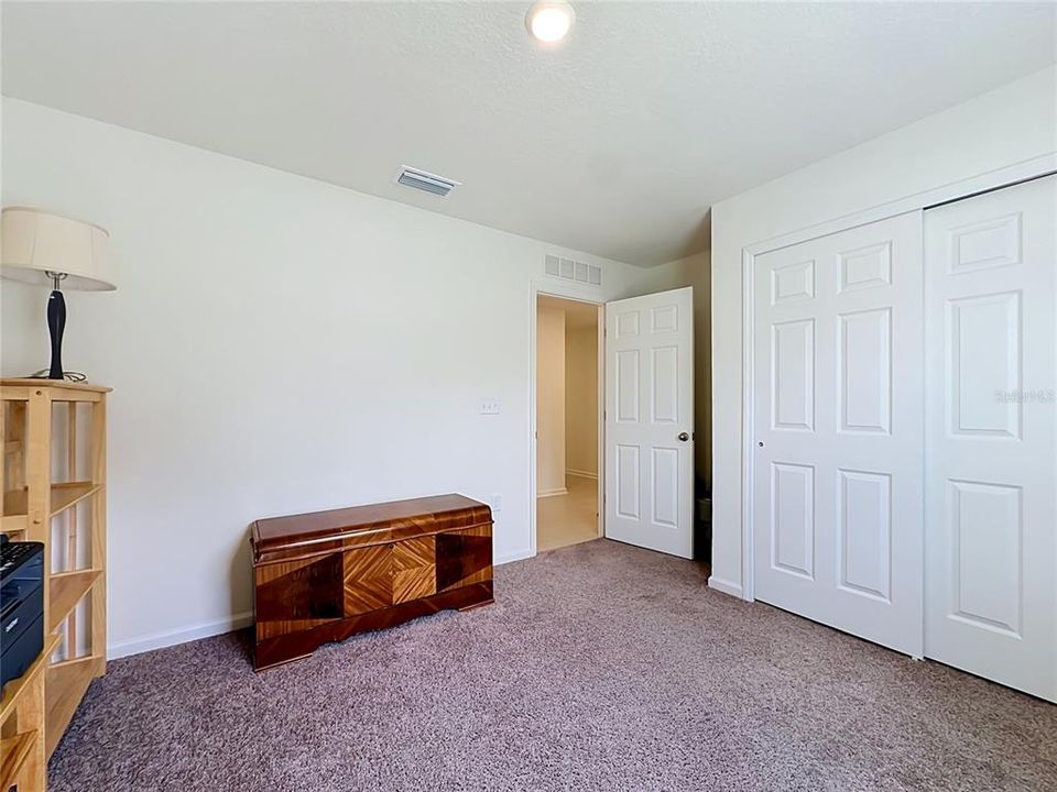 For Sale: $288,000 (3 beds, 2 baths, 1286 Square Feet)