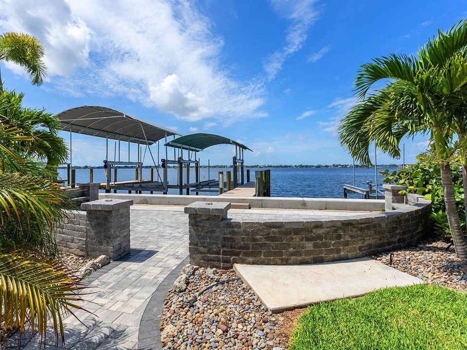 For Sale: $3,400,000 (3 beds, 3 baths, 3565 Square Feet)