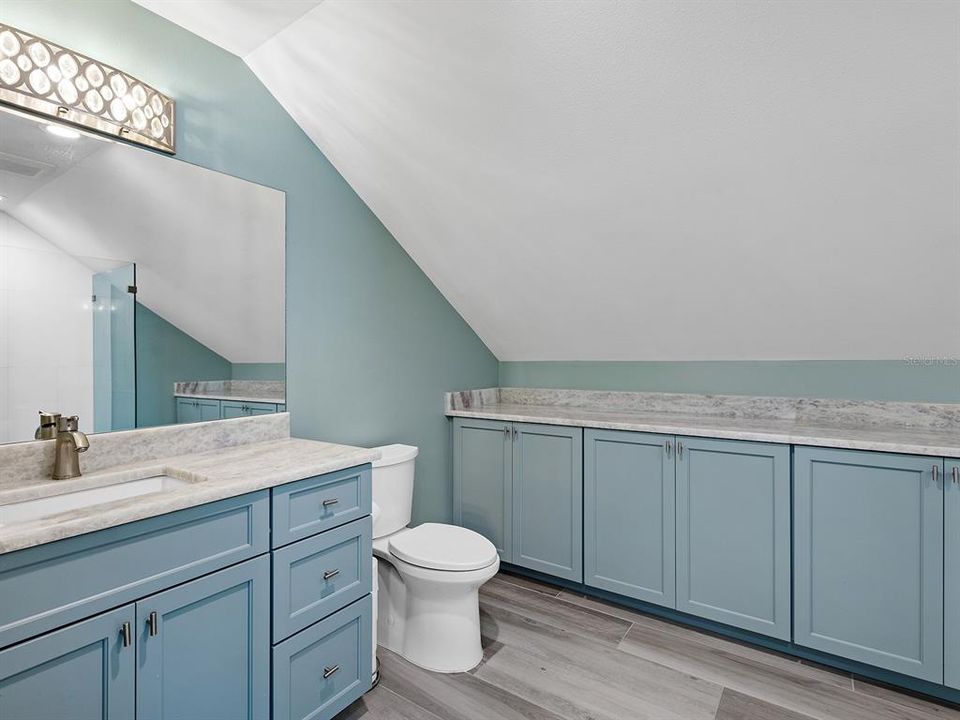 For Sale: $3,400,000 (3 beds, 3 baths, 3565 Square Feet)