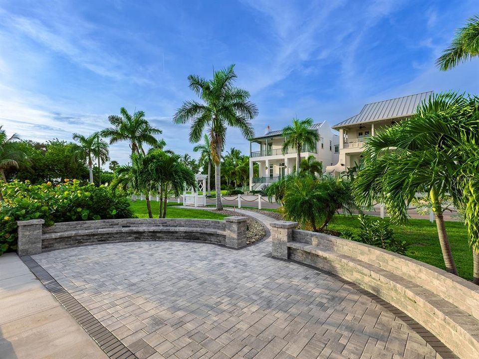 For Sale: $3,400,000 (3 beds, 3 baths, 3565 Square Feet)