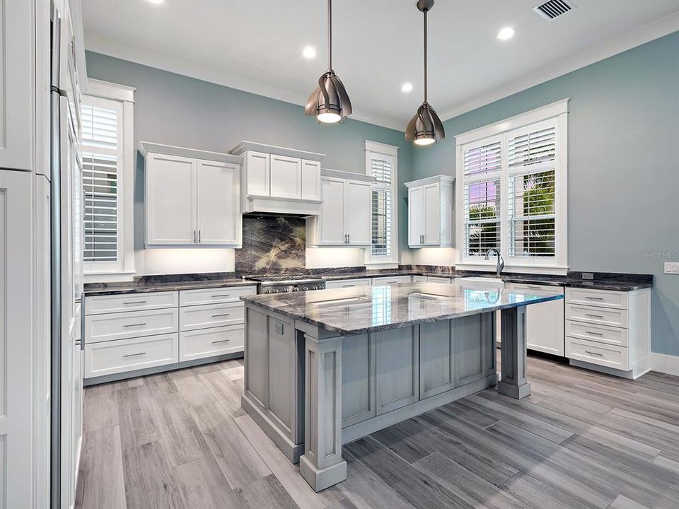 For Sale: $3,400,000 (3 beds, 3 baths, 3565 Square Feet)