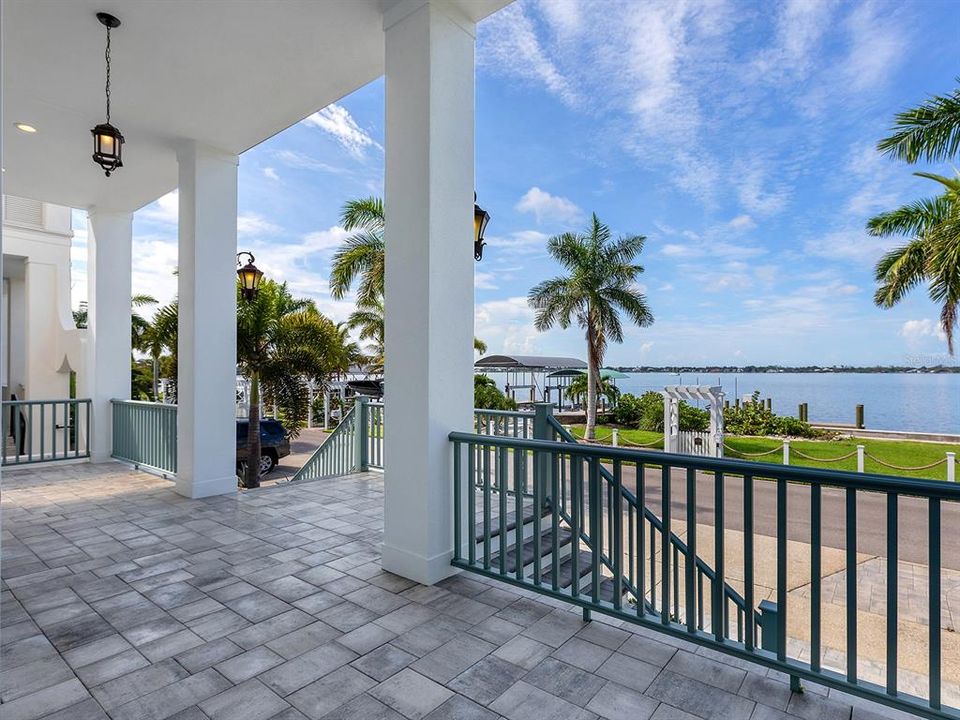 For Sale: $3,400,000 (3 beds, 3 baths, 3565 Square Feet)