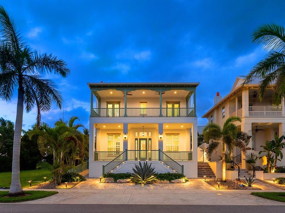 For Sale: $3,400,000 (3 beds, 3 baths, 3565 Square Feet)