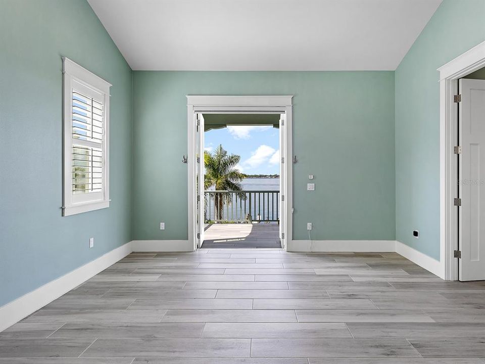 For Sale: $3,400,000 (3 beds, 3 baths, 3565 Square Feet)