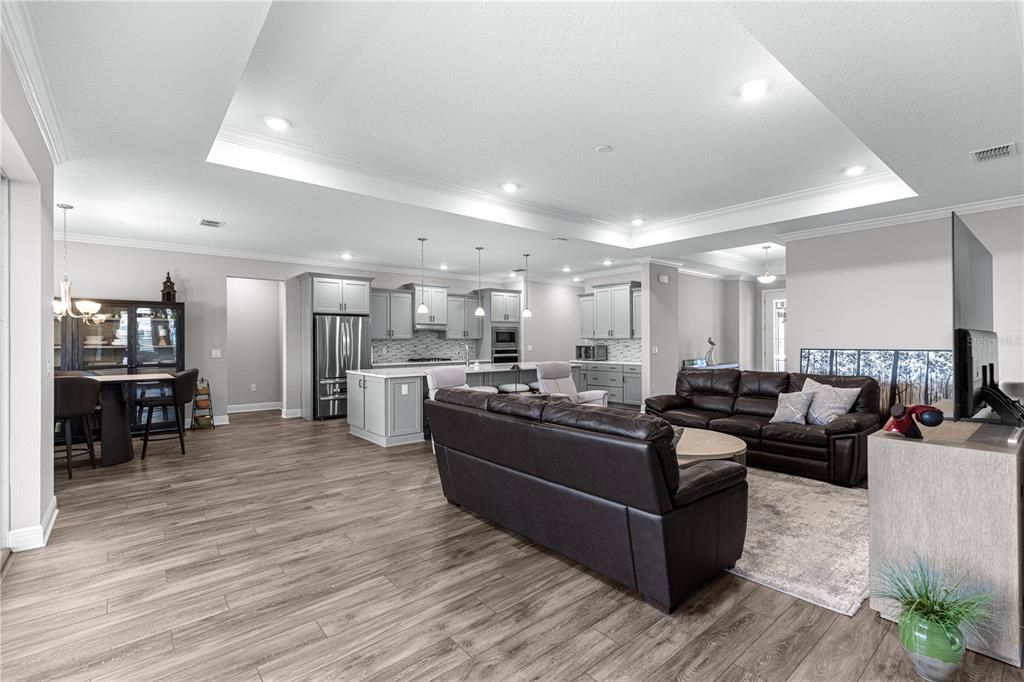 For Sale: $540,000 (3 beds, 3 baths, 2893 Square Feet)