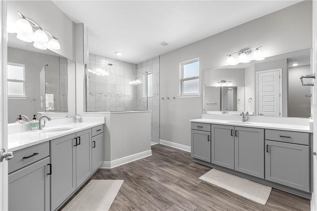 For Sale: $540,000 (3 beds, 3 baths, 2893 Square Feet)